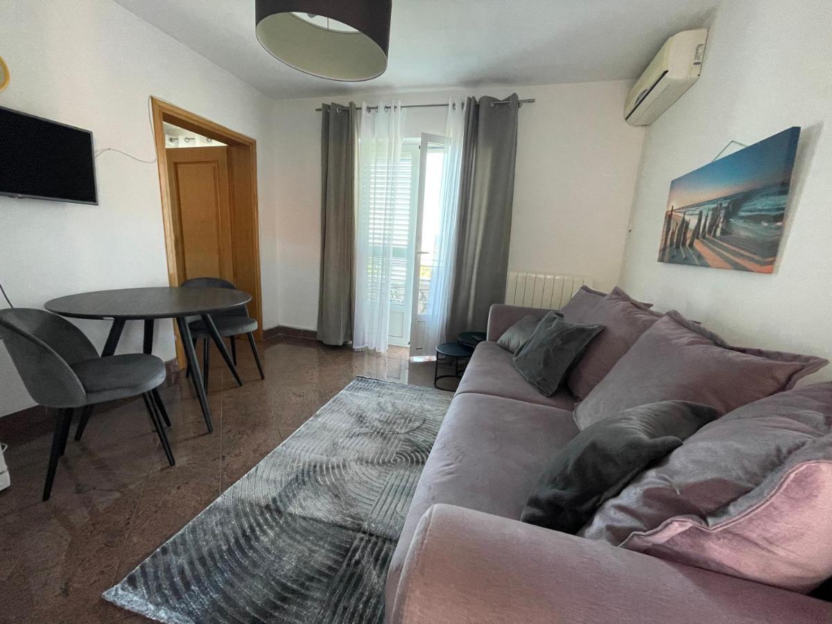 Apartments Villa Antonia Jadranovo Exterior photo