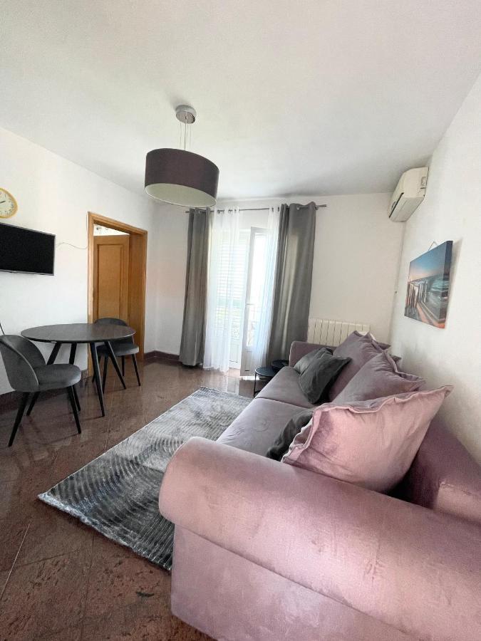 Apartments Villa Antonia Jadranovo Exterior photo