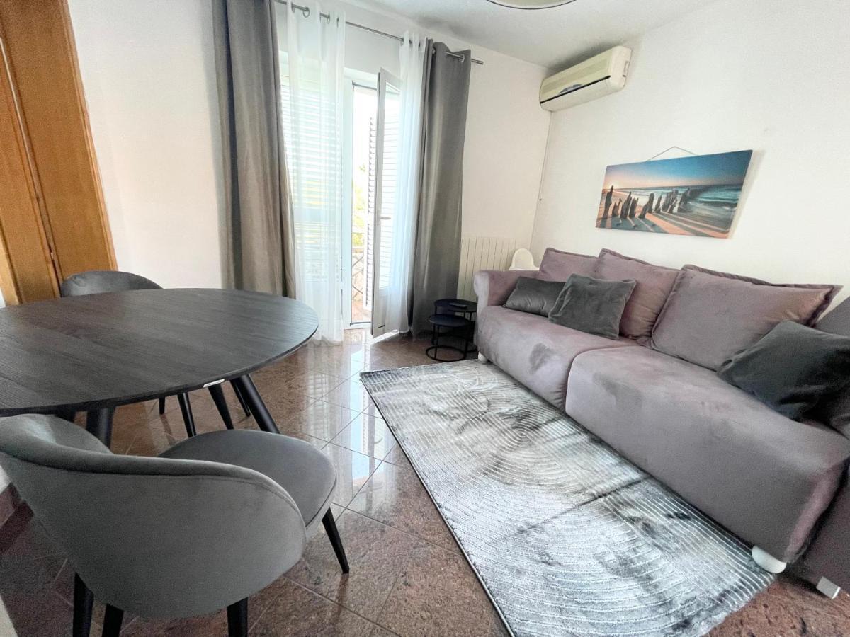 Apartments Villa Antonia Jadranovo Exterior photo